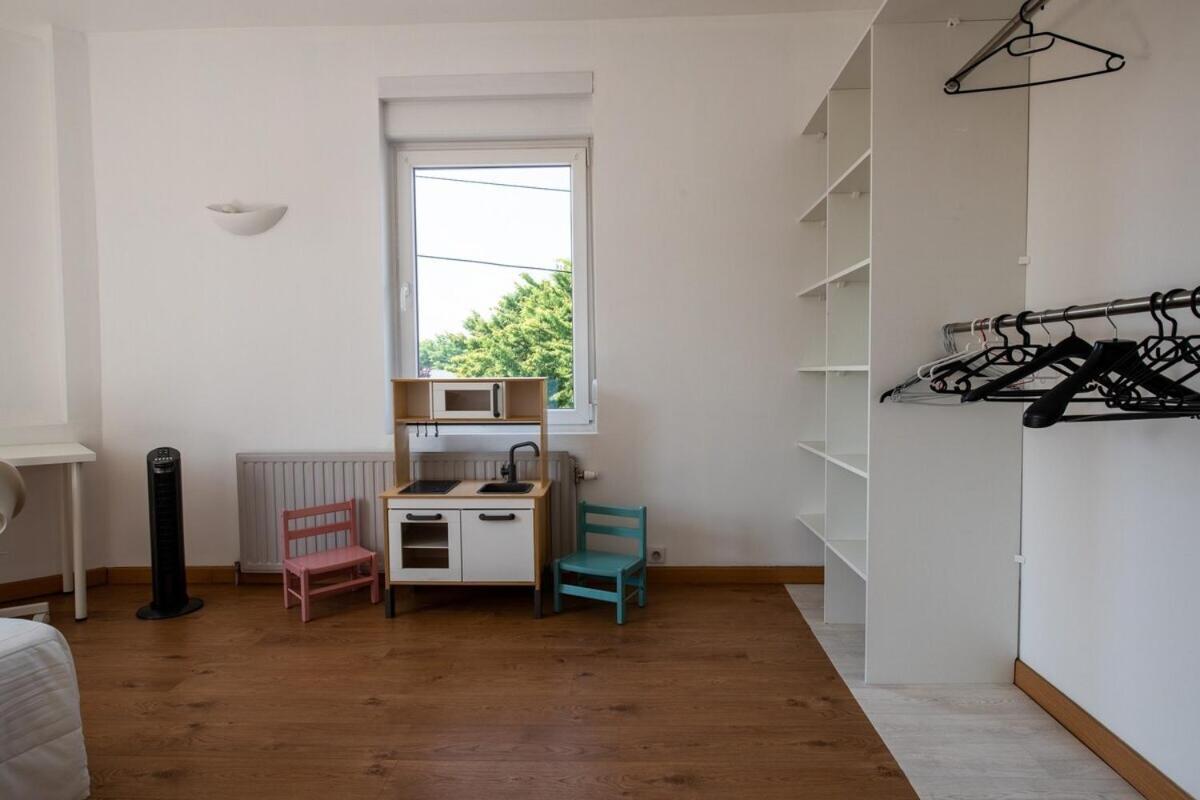 Maison Cosy 4 Chambres, Terrasse, Garage Prive Croix Zewnętrze zdjęcie